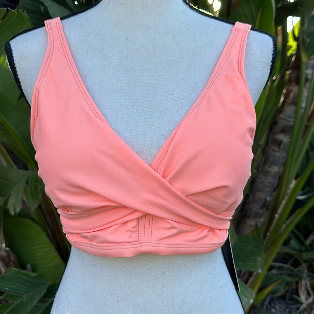 Aqua Eve full coverage bikini top, NWT